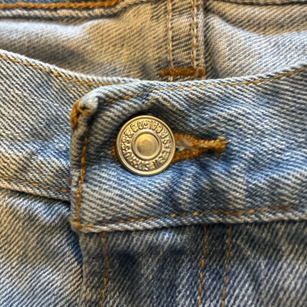 VTG‎ Levi's Mens Jeans 560 36 x 30* Comfort Fit Light Blue Tapered Leg Y2K